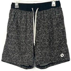 Vuori Gray Linen Texture Digital Kore Shorts - Medium